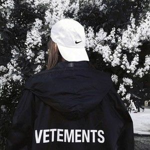 Meet your Posher, Elisabeth